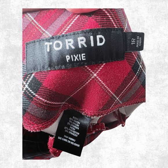 Torrid Pixie Red Plaid Pants – Size 1R – Grunge Punk Stretch Fit - Picture 2 of 6